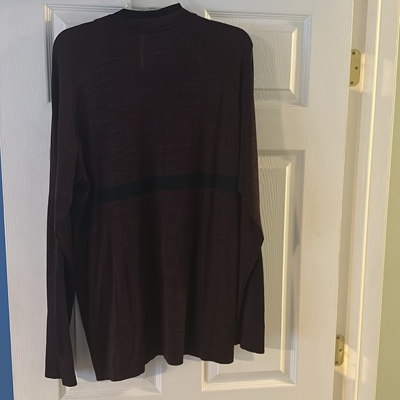 Nike Long sleeve dry fit shirt - Picture 2 of 2